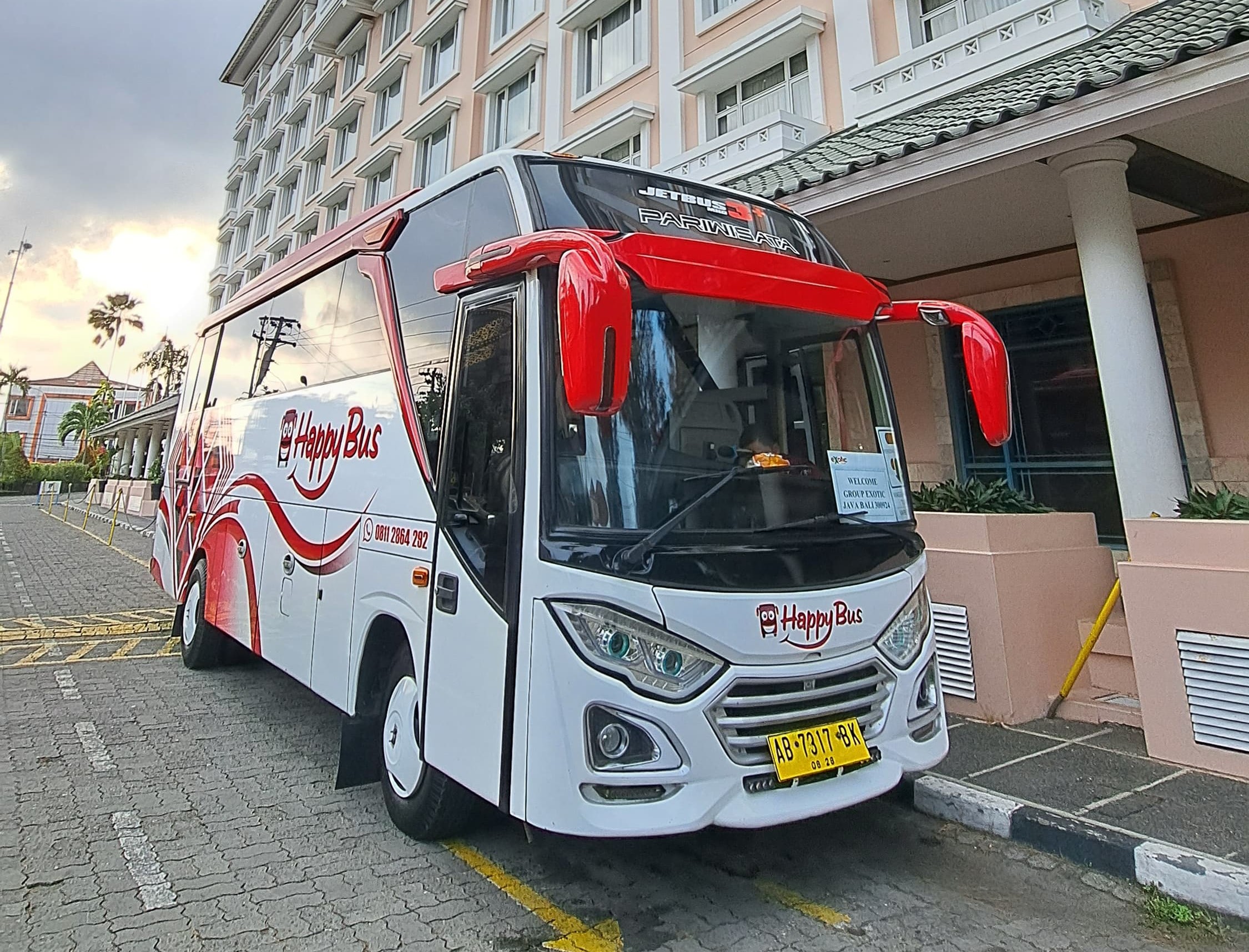 sewa bus pariwisata surabaya